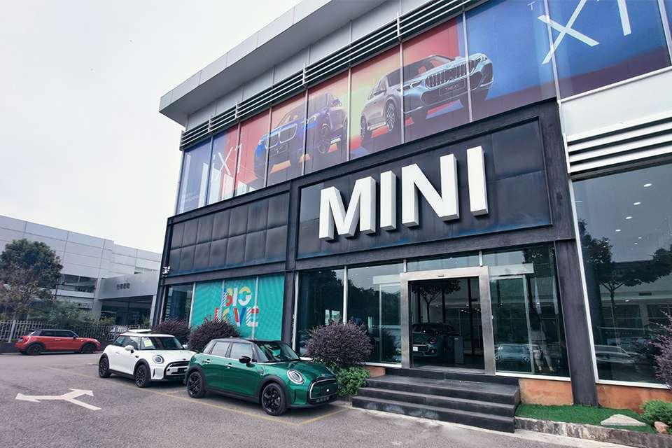 dealer