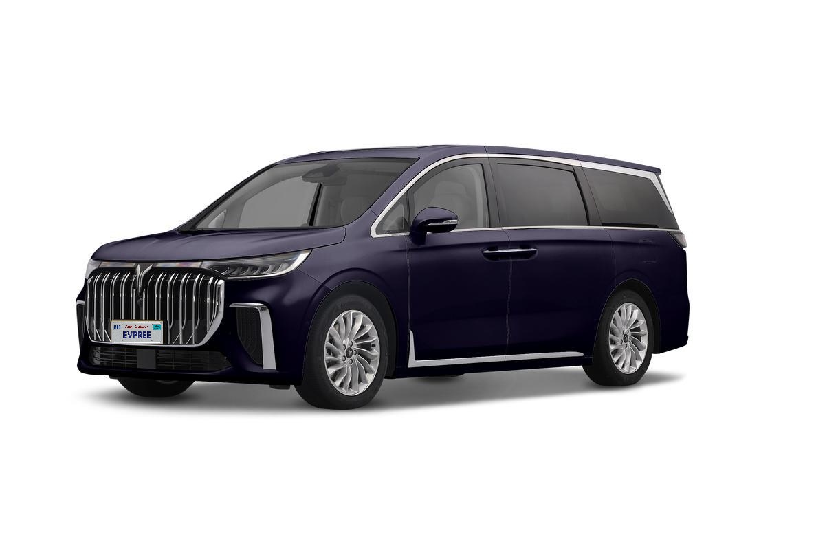 Model: Dreamer PHEV Ano: 2023 Tipo: Veículo Elétrico Híbrido Plug-in (PHEV) Tração: Tração integral Capacidade: Sete passageiros