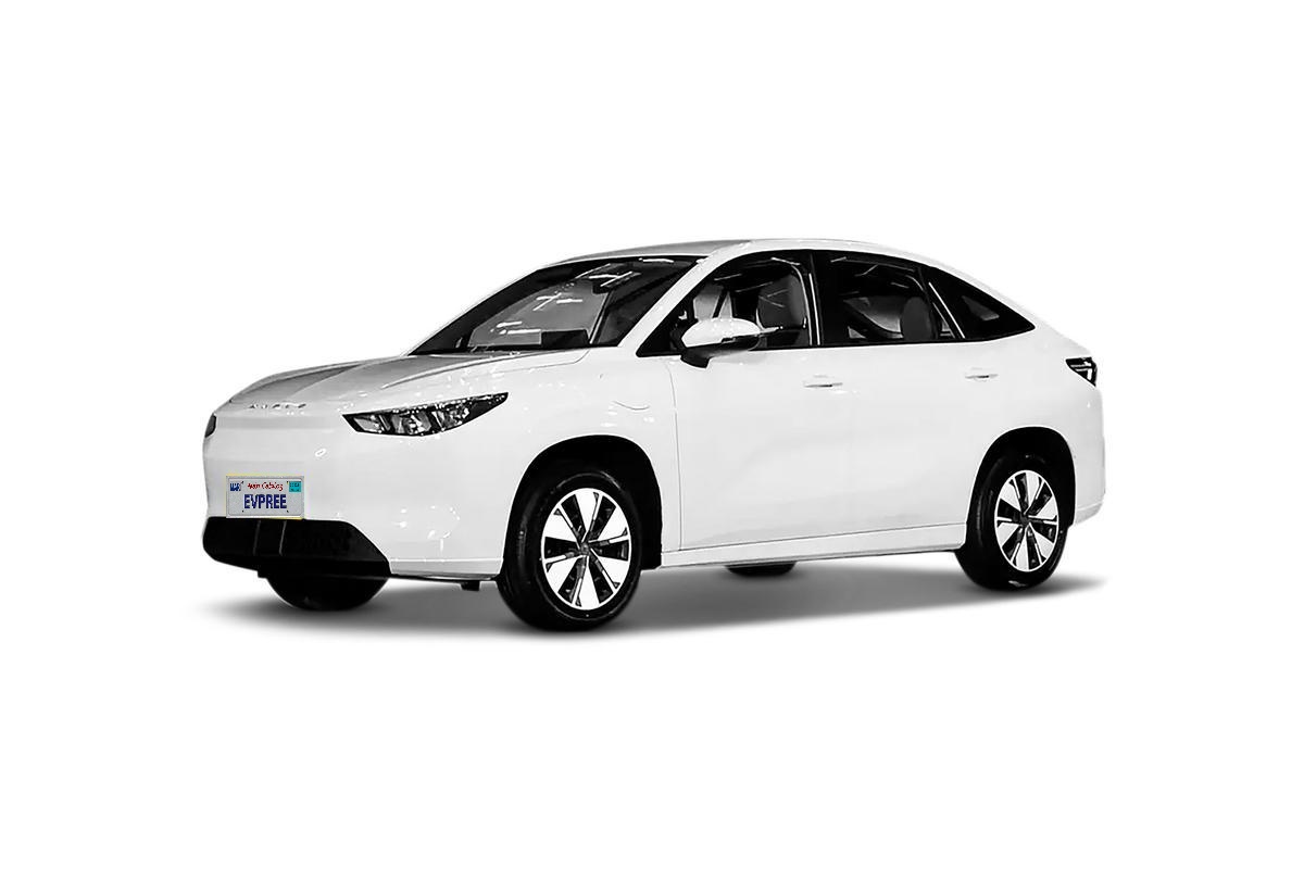 Não foi possível identificar o modelo e a marca do veículo com base na informação fornecida. Por favor, forneça mais detalhes ou uma descrição do carro.